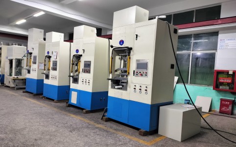 硬质合金粉末伺服成型机