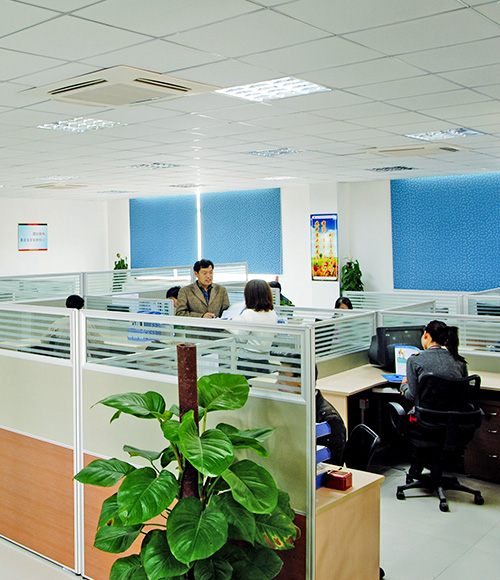 鑫台铭集会场景